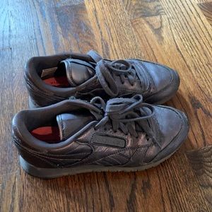 Reebok’s cool silverly purple color FACE Stockholm